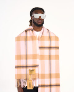 Headline: Italian Wool Scarves
Image 3
Headline: Designer Luxury Wool Scarves
Alt: Designer Scottish Wool Scarves