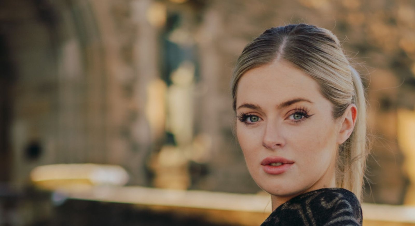 Edgy Designer Cashmere Scarves for Chic Style